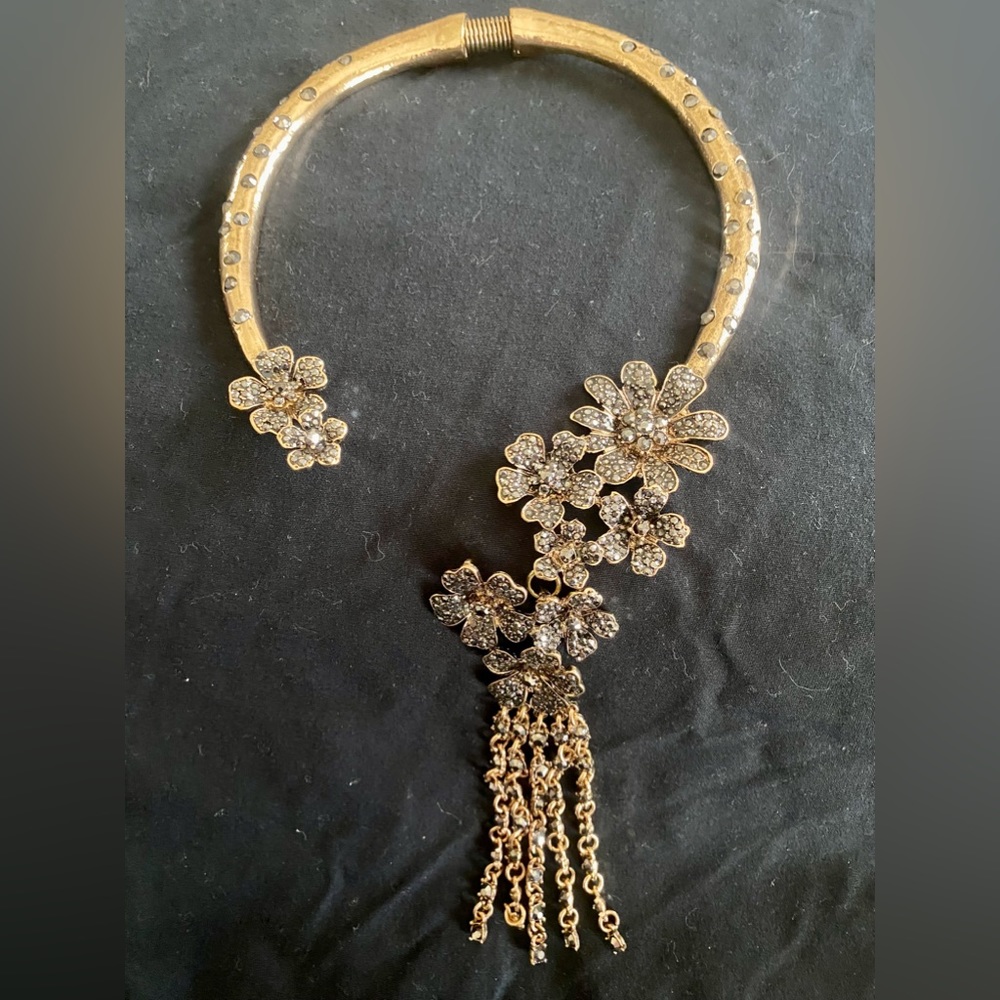 Stunning Gold Collar Necklace With Black Crystal Violet Flowers